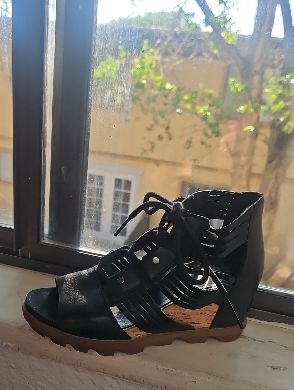 Sorel Joanie Lace Sandals Black Leather Cork Wedge Lace-Up Women's Size 7 EU 38
